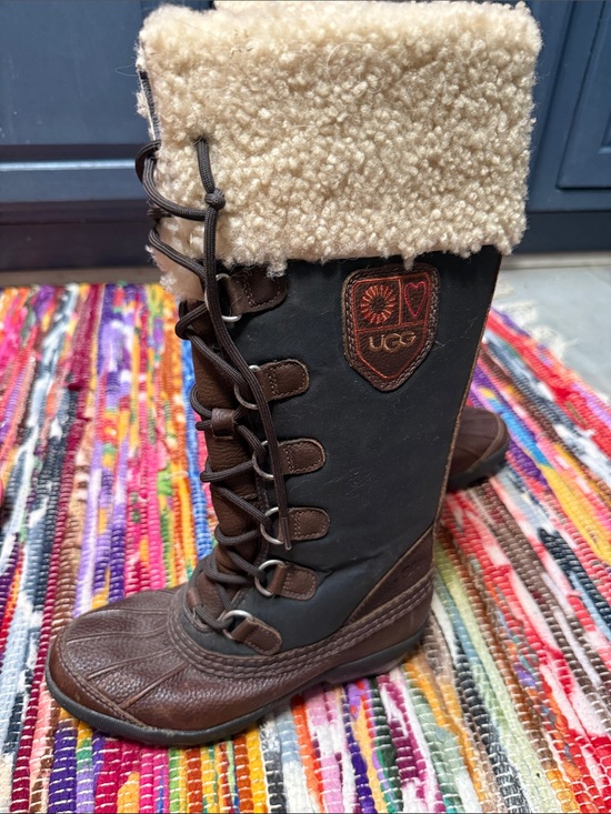 UGG Shoes - UGG Women's Brown and Cream Lace-Up Winter Boots